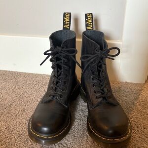 Dr. Martens Black 1460 pascal lace up Combat Boots